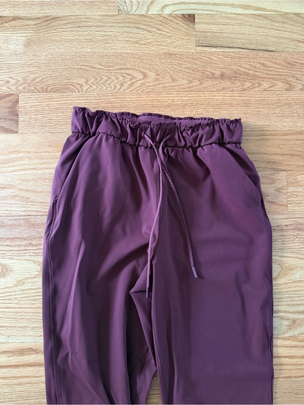 Lululemon High Rise Jogger - Picture 2 of 4